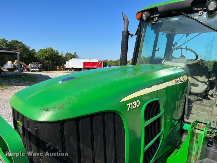 image for item II9116 2009 John Deere 7130  MFWD tractor
