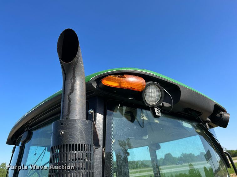 image for item II9116 2009 John Deere 7130  MFWD tractor