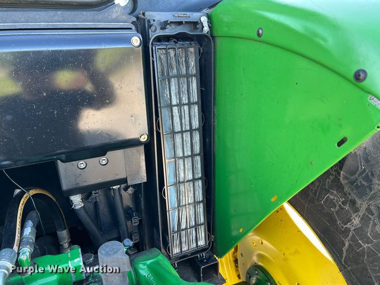 image for item II9116 2009 John Deere 7130  MFWD tractor
