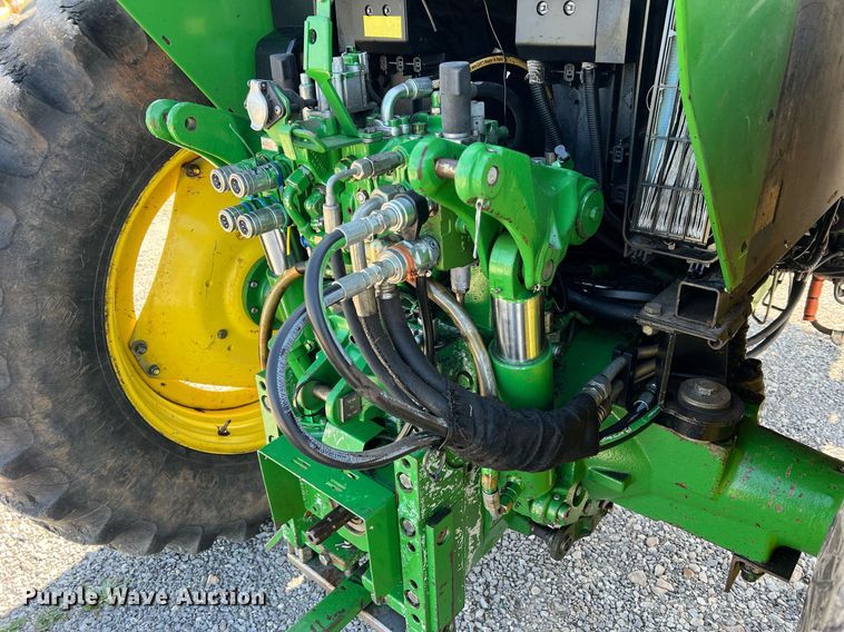 image for item II9116 2009 John Deere 7130  MFWD tractor