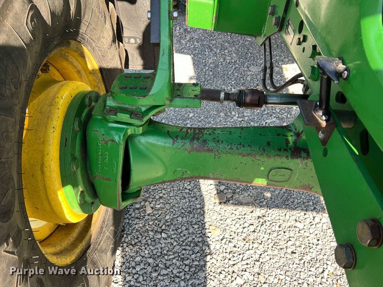 image for item II9116 2009 John Deere 7130  MFWD tractor