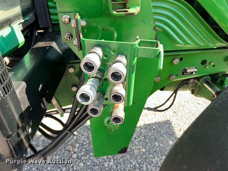 image for item II9116 2009 John Deere 7130  MFWD tractor