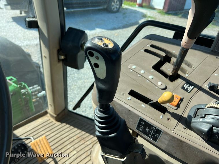 image for item II9116 2009 John Deere 7130  MFWD tractor