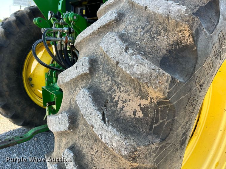 image for item II9116 2009 John Deere 7130  MFWD tractor