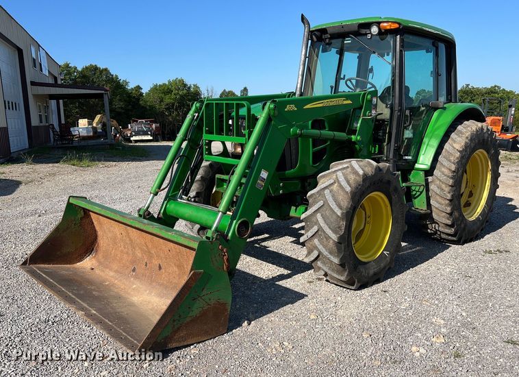 image for item II9117 2009 John Deere 6430  MFWD tractor