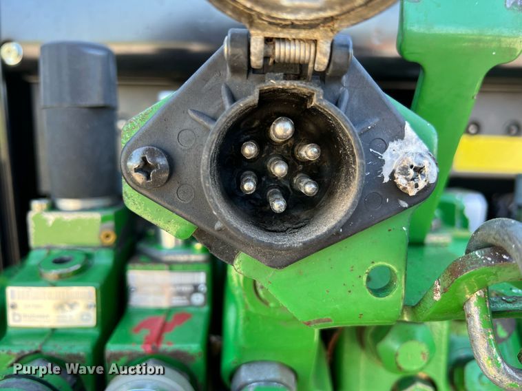 image for item II9117 2009 John Deere 6430  MFWD tractor