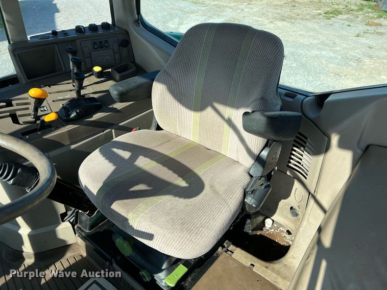 image for item II9117 2009 John Deere 6430  MFWD tractor