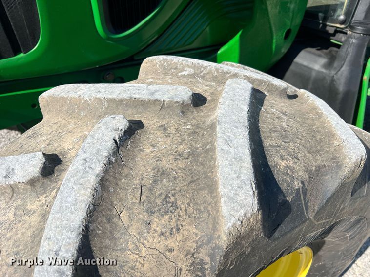 image for item II9117 2009 John Deere 6430  MFWD tractor