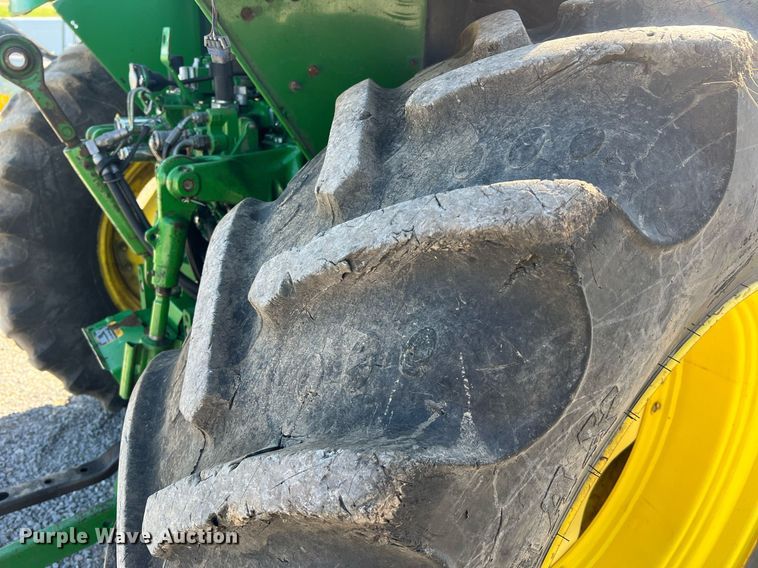 image for item II9117 2009 John Deere 6430  MFWD tractor