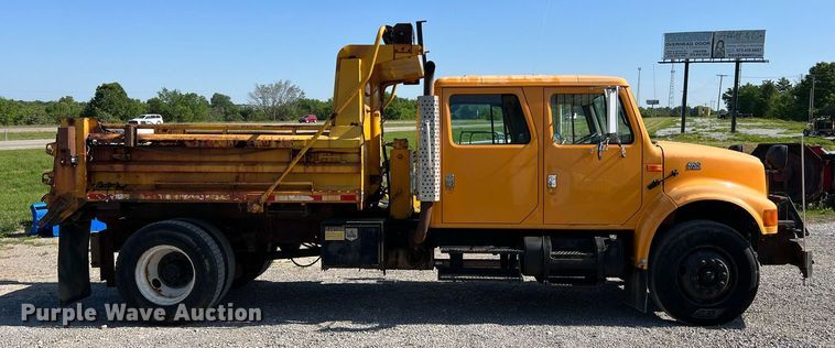 image for item II9118 2001 International 4900  dump truck