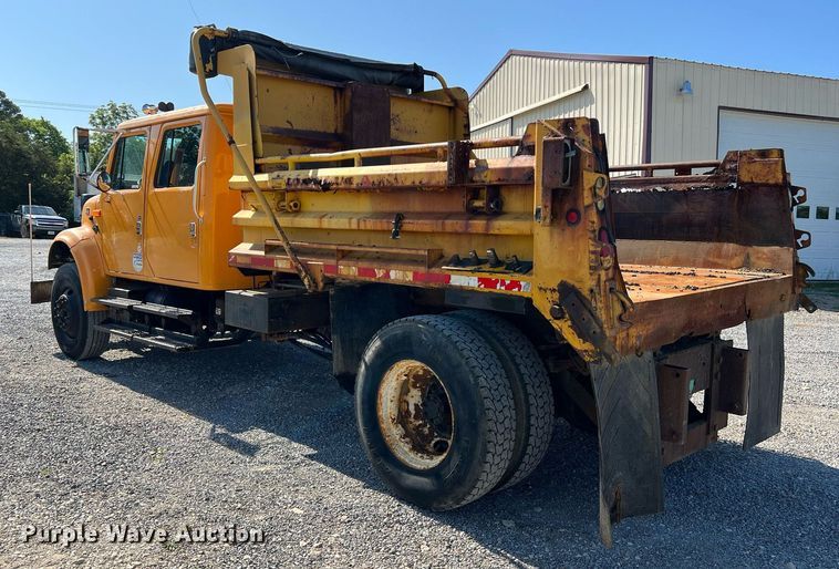 image for item II9118 2001 International 4900  dump truck