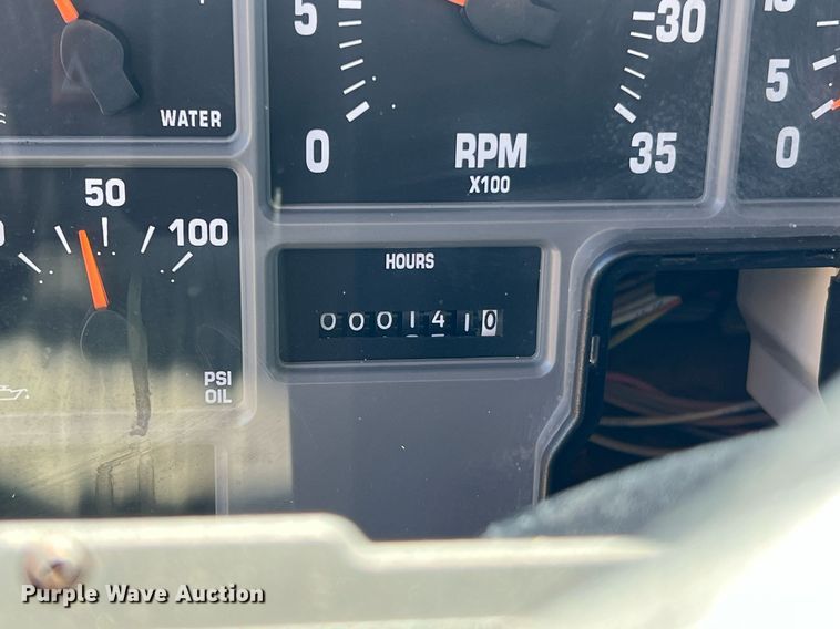 image for item II9118 2001 International 4900  dump truck