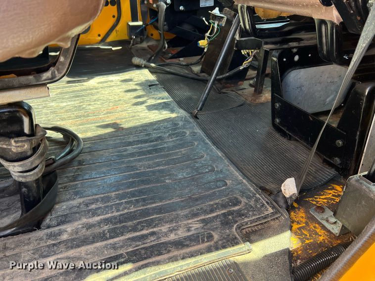 image for item II9118 2001 International 4900  dump truck