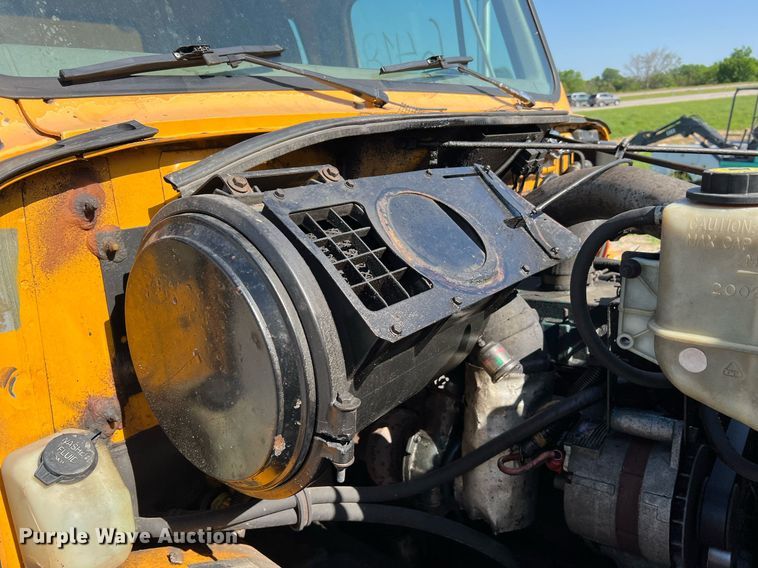 image for item II9118 2001 International 4900  dump truck