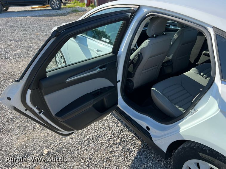 image for item II9119 2014 Ford Fusion