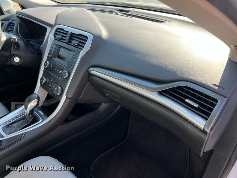 image for item II9119 2014 Ford Fusion