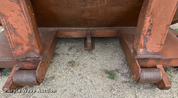 image for item JD9104 Roll-off dumpster