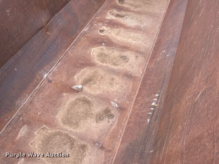 image for item JD9104 Roll-off dumpster