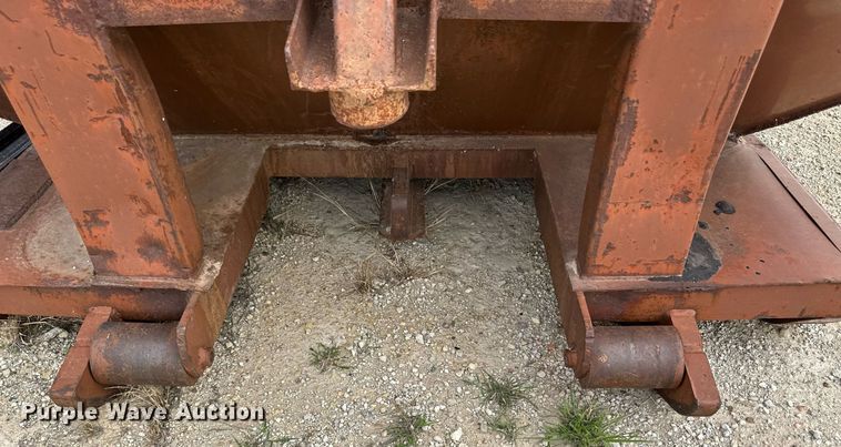 image for item JD9105 Roll-off dumpster