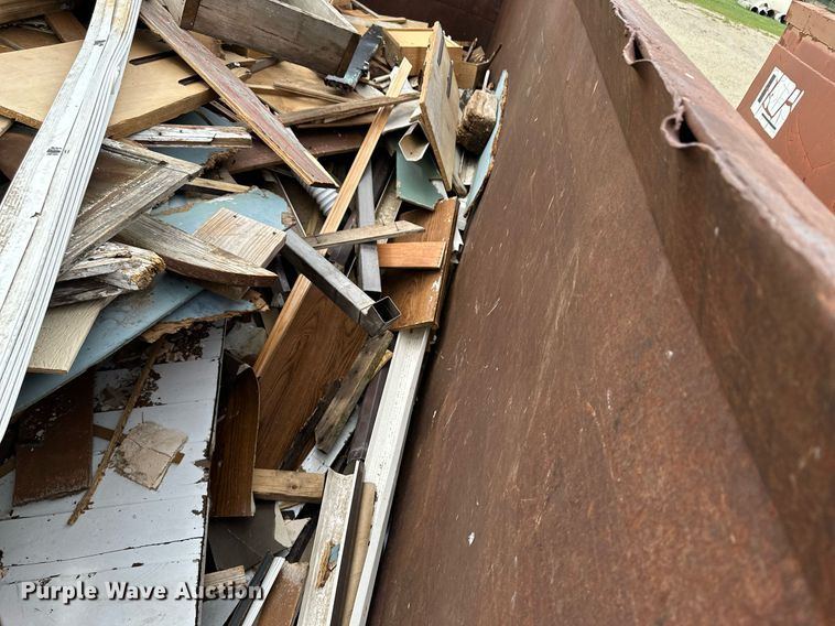 image for item JD9105 Roll-off dumpster