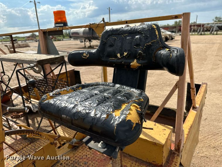 image for item JD9106 Flaherty K  chip spreader