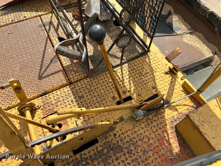 image for item JD9106 Flaherty K  chip spreader