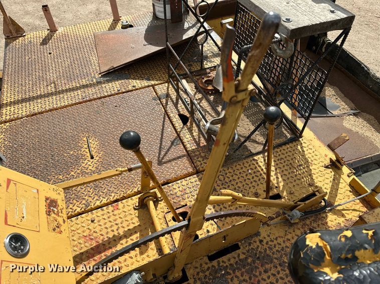 image for item JD9106 Flaherty K  chip spreader