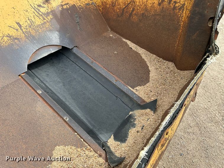 image for item JD9106 Flaherty K  chip spreader