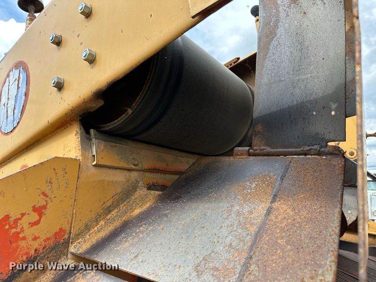 image for item JD9106 Flaherty K  chip spreader