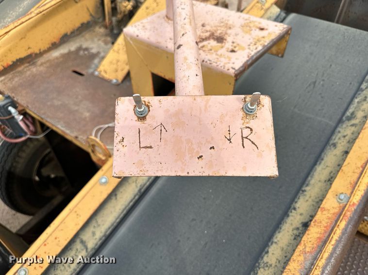 image for item JD9106 Flaherty K  chip spreader