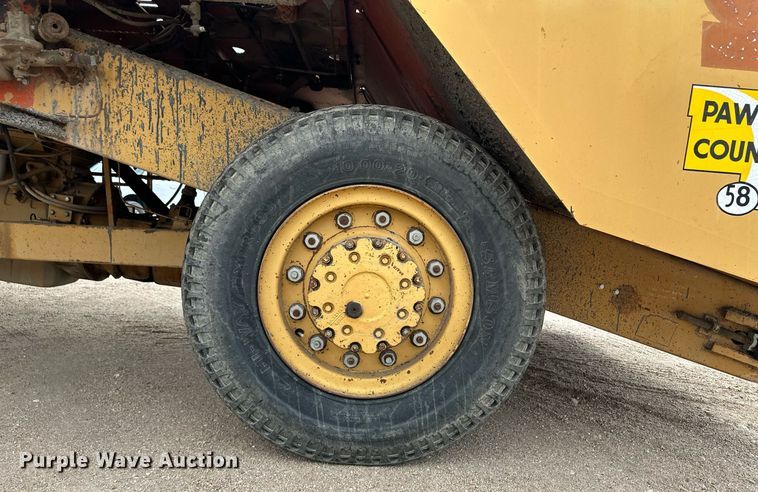 image for item JD9106 Flaherty K  chip spreader