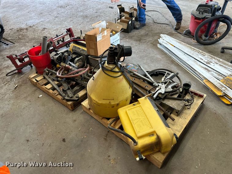 image for item JD9108 Sprayer parts