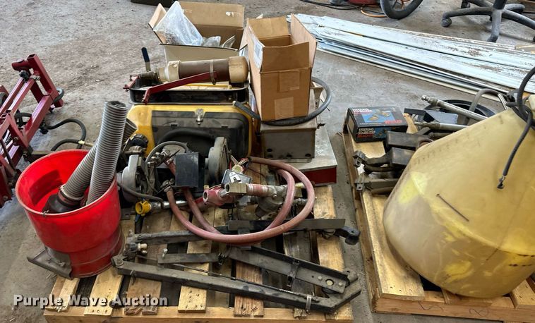 image for item JD9108 Sprayer parts