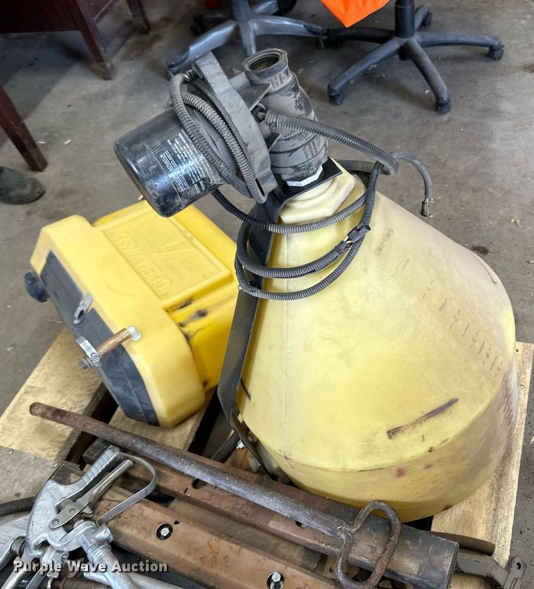 image for item JD9108 Sprayer parts