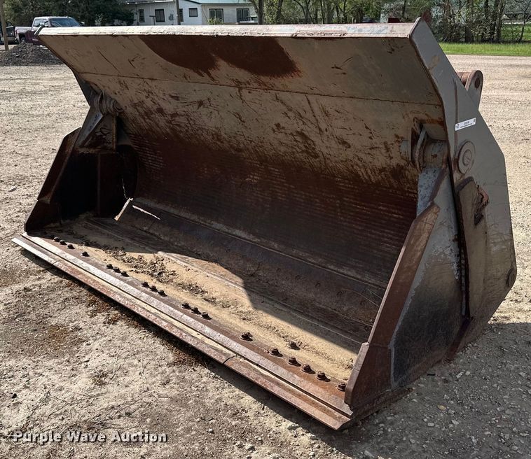 image for item JD9109 Dymax DMP-3.75  four-in-one bucket