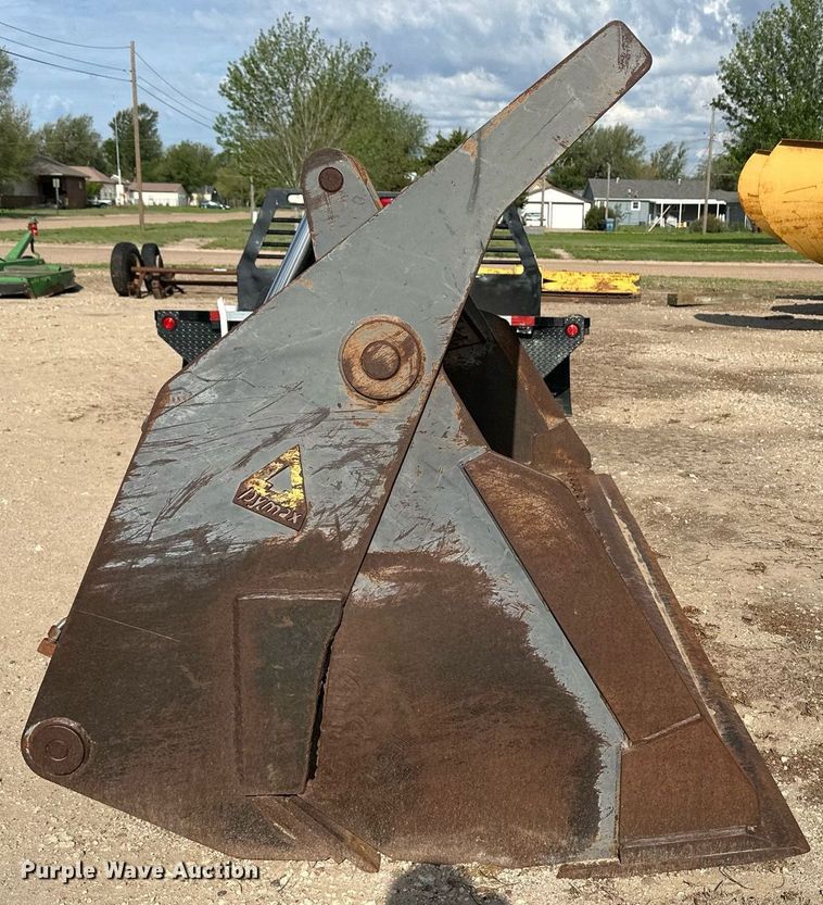 image for item JD9109 Dymax DMP-3.75  four-in-one bucket