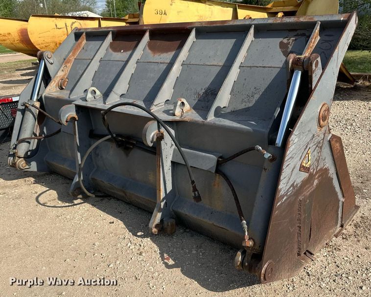 image for item JD9109 Dymax DMP-3.75  four-in-one bucket