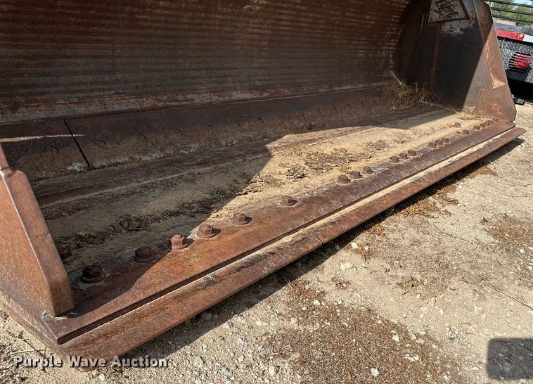 image for item JD9109 Dymax DMP-3.75  four-in-one bucket