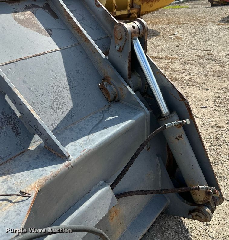 image for item JD9109 Dymax DMP-3.75  four-in-one bucket