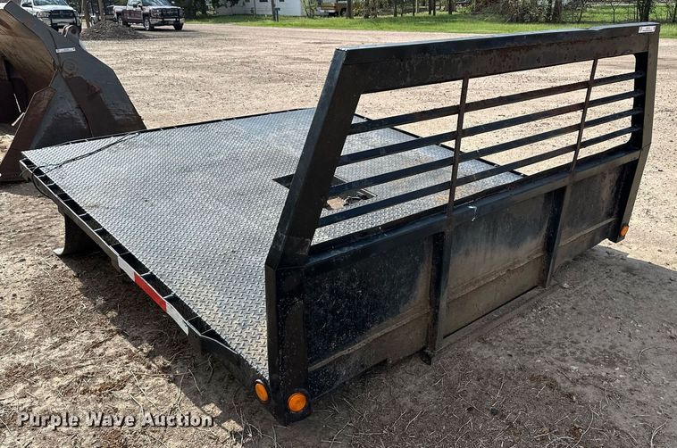 image for item JD9110 Flatbed