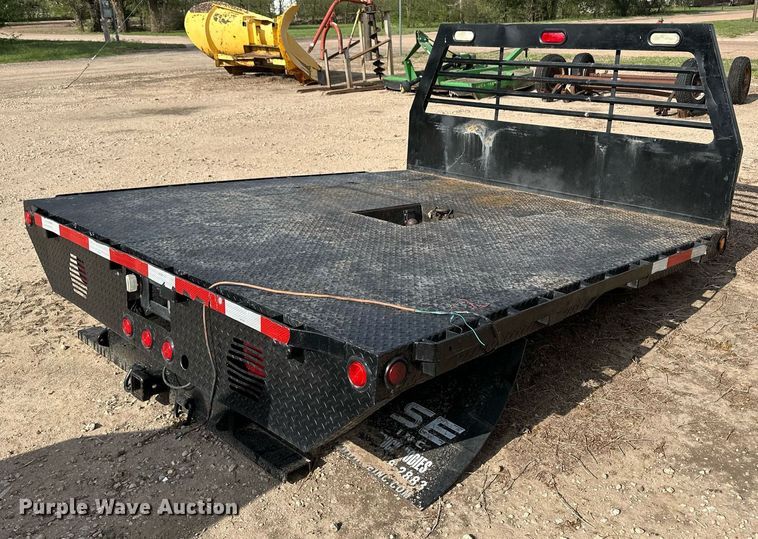 image for item JD9110 Flatbed
