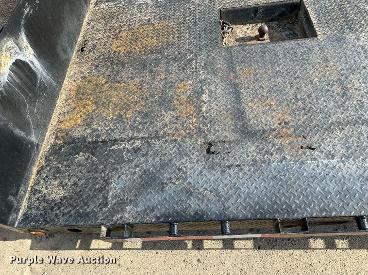 image for item JD9110 Flatbed