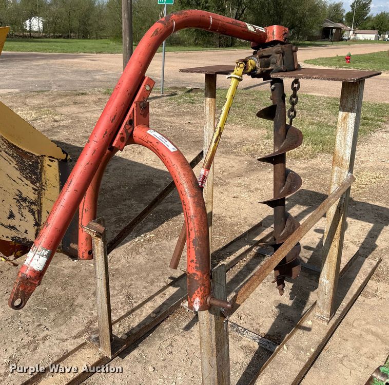 image for item JD9114 Three point auger