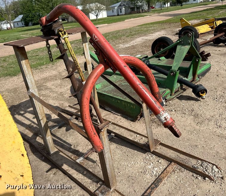 image for item JD9114 Three point auger