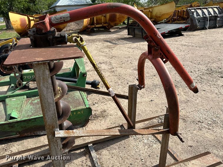 image for item JD9114 Three point auger