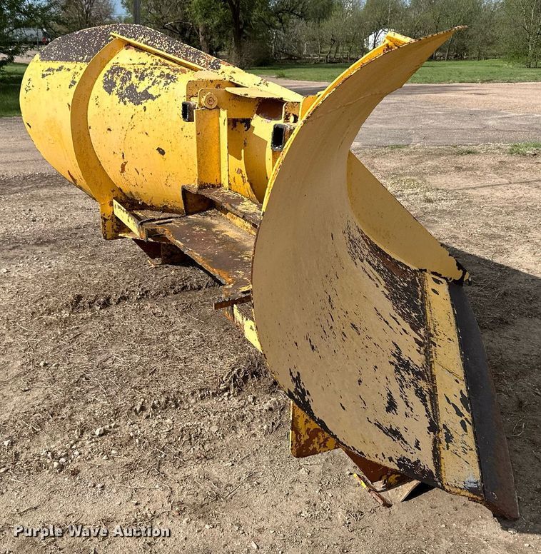 image for item JD9115 V-plow