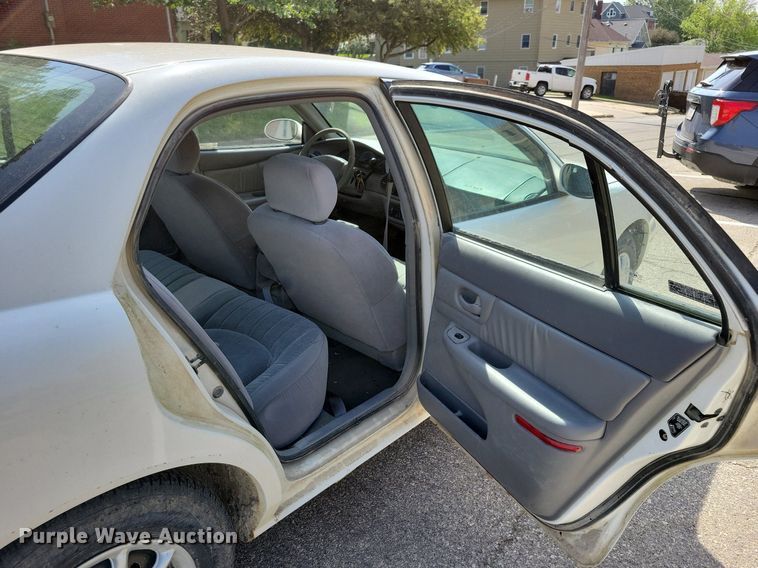 image for item JO9162 2001 Buick Century Custom