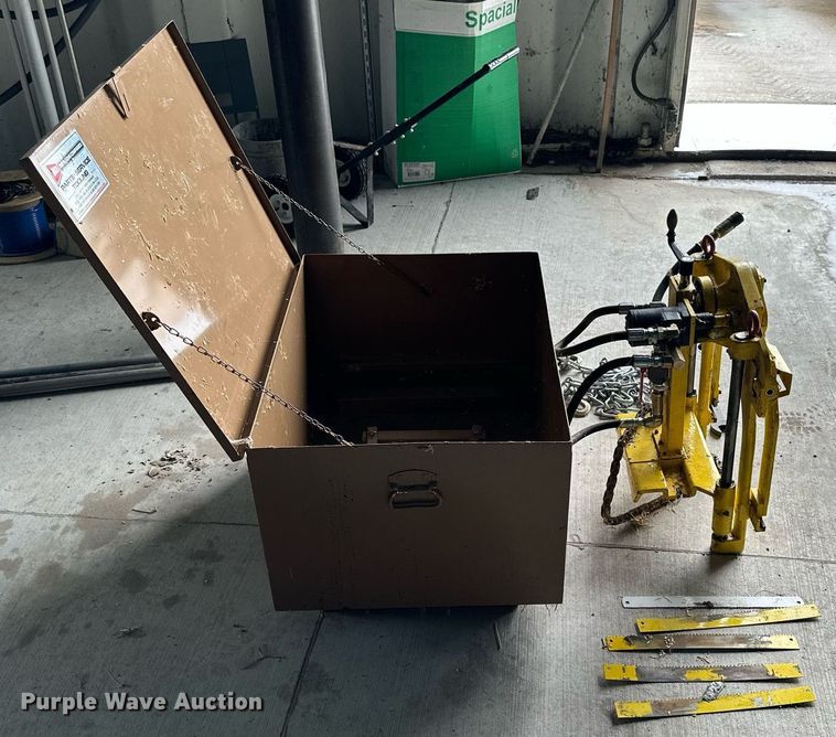 image for item KL9039 Wachs S6  guillotine saw