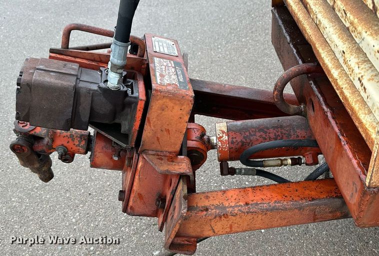 image for item KL9040 Ditch Witch 2300  trencher
