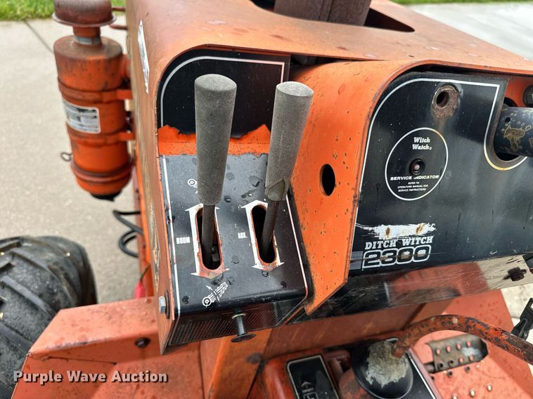 image for item KL9040 Ditch Witch 2300  trencher